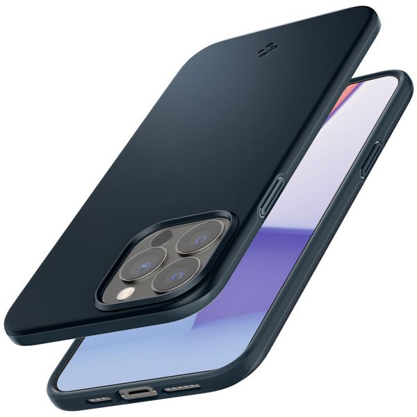 Spigen Thin Fit™ Hardcase für das iPhone 13 Pro - Blau