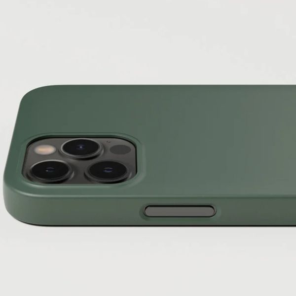 Nudient Thin Case für das iPhone 12 (Pro) - Misty Green