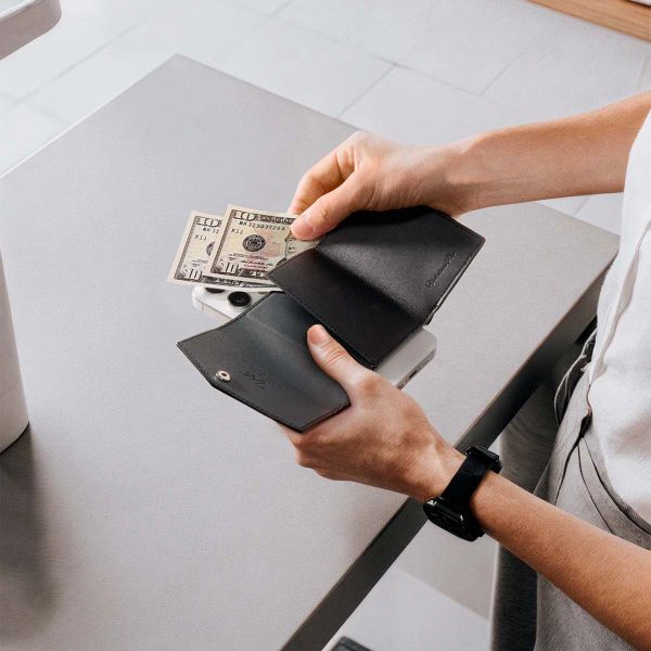 Spigen Valentinus Pro MagFit Kartenhalter - Schwarz