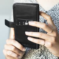 Selencia Echtleder Klapphülle Samsung Galaxy S21 Plus - Schwarz