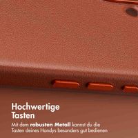 Accezz MagSafe Leather Backcover für das iPhone 16 - Sienna Brown