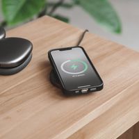 Woodcessories Bio Case MagSafe für das Apple iPhone 16 - Black