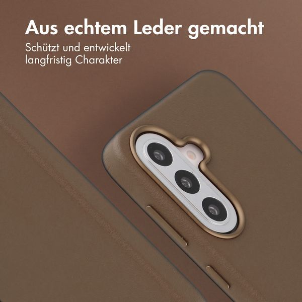 Accezz MagSafe Leather Backcover Samsung Galaxy A57 (5G) - Kaffeebraun