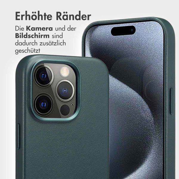 Accezz 2-in-1 Klapphülle aus Leder mit MagSafe für das iPhone 15 Pro - Cedar Green