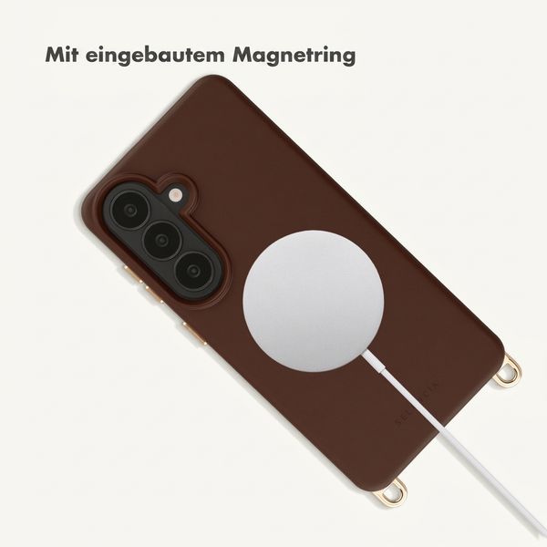 Selencia Rivièra Backcover mit MagSafe mit abnehmbaren Haken Samsung Galaxy S26 - Choco Brown