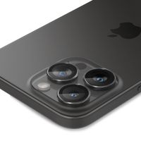 Spigen Glas.tR EZFit Optik Linsen Protektor 2er-Pack für das Apple iPhone 15 Pro / 15 Pro Max