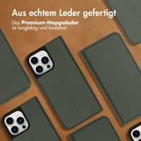 Accezz Premium Leather Slim Klapphülle für das Apple iPhone 14 Pro Max - Grün