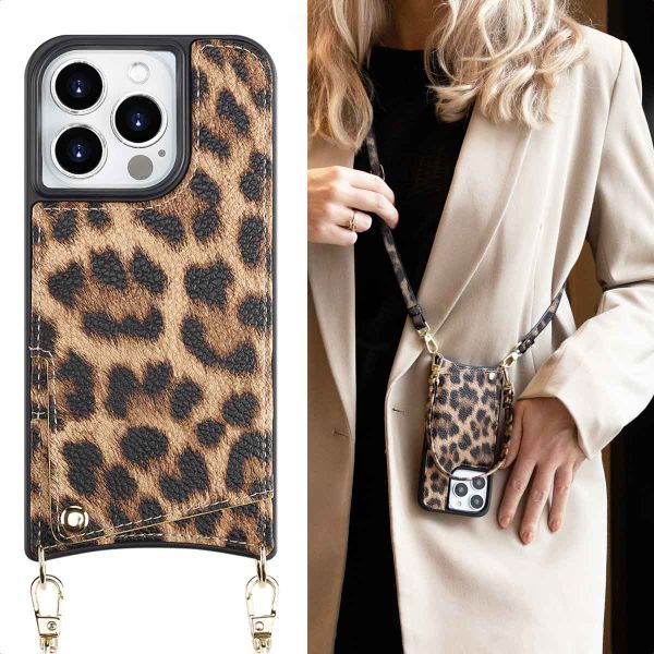 Selencia Nova Back Cover mit Kordel und Kartenhalter für das iPhone 15 Pro - Leopard