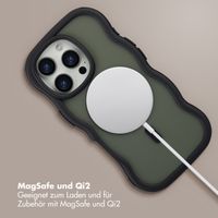 Selencia Wavy Backcover mit MagSafe Apple iPhone 16 Pro - Schwarz