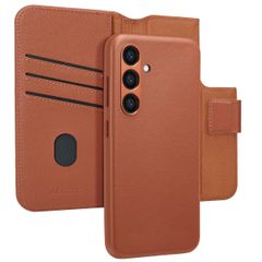 Accezz 2-in-1 Klapphülle aus Leder mit MagSafe für das Samsung Galaxy S24 - Sienna Brown