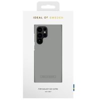 iDeal of Sweden Seamless Case Back Cover für das Samsung Galaxy S22 Ultra - Ash Grey