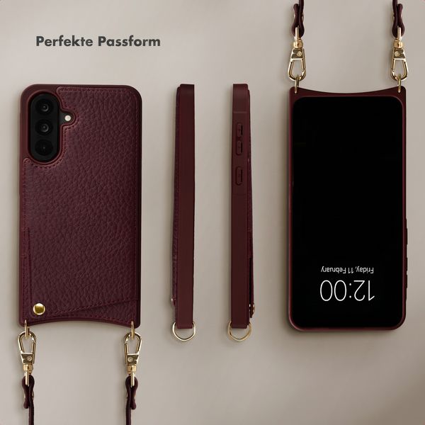 Selencia Nova HandyHülle mit Kordel und Kartenhalter Samsung Galaxy A36 / A56 - Bold Burgundy