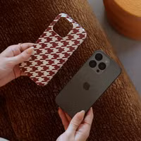 Selencia Vivid Rückabdeckung mit MagSafe Apple iPhone 17 - Pied-de-Poule