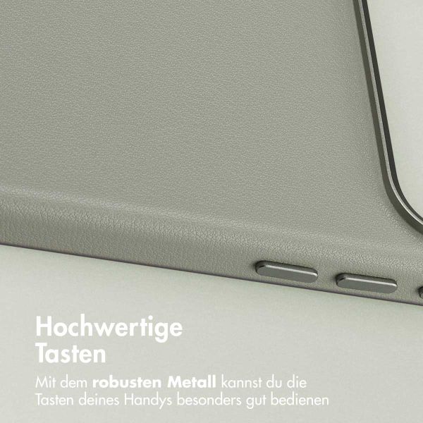 Accezz MagSafe Leather Backcover Apple iPhone 17 Pro - Light Grey