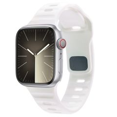 imoshion Active Sport Silikonarmband für die Apple Watch Series 1-9 / SE (38/40/41 mm) | Series 10 (42 mm) - Weiß