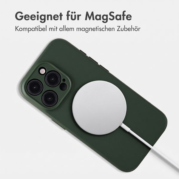 Accezz Grip Backcover mit MagSafe Apple iPhone 15 Pro - Dunkelgrün