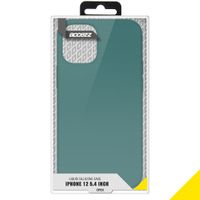 Accezz Liquid Silikoncase iPhone 12 Mini - Dunkelgrün