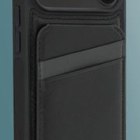 imoshion Backcover mit Kartenfach und Ständer Apple iPhone 18 Pro / 17 Pro - Schwarz