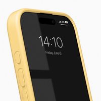 iDeal of Sweden Silikon Case Apple iPhone 16 Pro - Soft Lemon