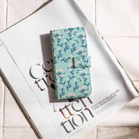 imoshion Design Klapphülle iPhone SE (2022 / 2020) / 8 / 7 / 6(s) - Blue Flowers