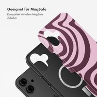 Selencia Vivid Tough Back Cover MagSafe für das iPhone 16 - Wavy Swirl Pink Plum