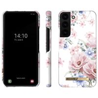 iDeal of Sweden Fashion Back Case für das Samsung Galaxy S22 - Floral Romance