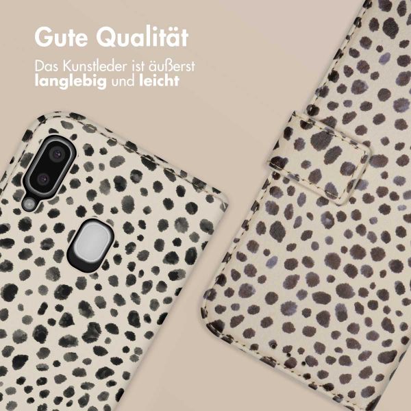 imoshion Design Klapphülle Samsung Galaxy A20e - Black And White Dots