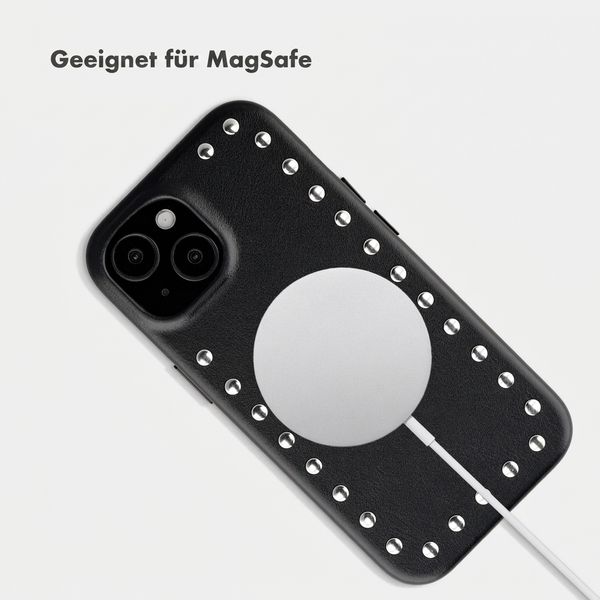 Selencia Studs Backcover mit MagSafe Apple iPhone 15 - Velvet Black