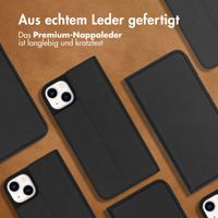 Accezz Premium Leather Slim Klapphülle für das iPhone 14 Plus - Schwarz