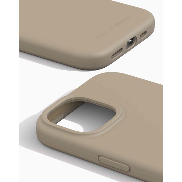 iDeal of Sweden Silikon Case für das iPhone 15 - Beige