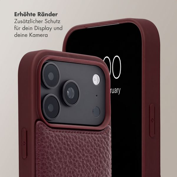 Selencia Nova HandyHülle mit Kordel und Kartenhalter Apple iPhone 18 Pro / 17 Pro - Bold Burgundy