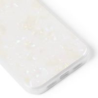 iDeal of Sweden Pearlized Case Apple iPhone 12 (Pro) - Weiß
