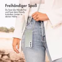 imoshion Design Hülle mit Band Samsung Galaxy S21 FE - Smoke Green Flowers