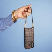 Selencia Nova Croco HandyHülle mit Kordel und Kartenhalter Samsung Galaxy S25 FE - Choco Brown