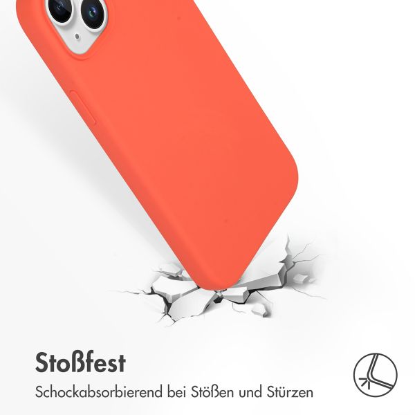 Accezz Liquid Silikoncase mit MagSafe für das iPhone 15 Plus - Nectarine