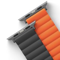 Uniq Revix doppelseitiges Armband für das  Apple Watch Series 1 t/m 11 / SE / Ultra (44/45/46/49 mm) - Charcoal (Grey/Orange)