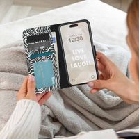 imoshion ﻿Design Klapphülle für das Apple iPhone SE (2022 / 2020) / 8 / 7 / 6(s) - Black And White