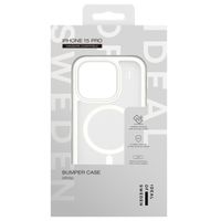 iDeal of Sweden Bumper Case MagSafe für das iPhone 15 Pro - Cloudy White