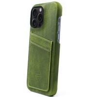 Wachikopa Full Wrap C.C. Back Cover mit 2 Kartenhaltern für das iPhone 15 Pro Max - Forest Green