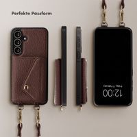 Selencia Sera HandyHülle mit Kordel und Umschlag-Kartenhalter Samsung Galaxy S25 FE - Chocolate Brown