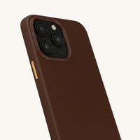 Selencia Rivièra Backcover mit MagSafe mit abnehmbaren Haken Apple iPhone 14 Pro - Choco Brown