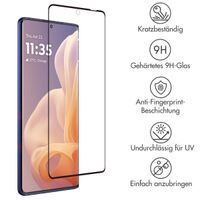 Accezz Full Cover Screen Protector aus gehärtetem Glas für das Motorola Moto G85