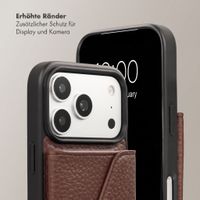 Selencia Sera HandyHülle mit Kordel und Umschlag-Kartenhalter Apple iPhone 17 Pro - Chocolate Brown