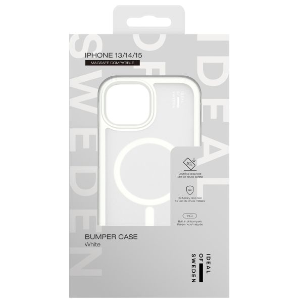 iDeal of Sweden Bumper Case MagSafe für das iPhone 15 - Cloudy White