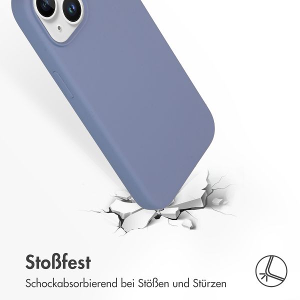 Accezz Liquid Silikoncase mit MagSafe für das iPhone 15 - Lavender Grey