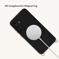 Selencia Rivièra Backcover mit MagSafe mit abnehmbaren Haken Samsung Galaxy S24 FE - Velvet Black