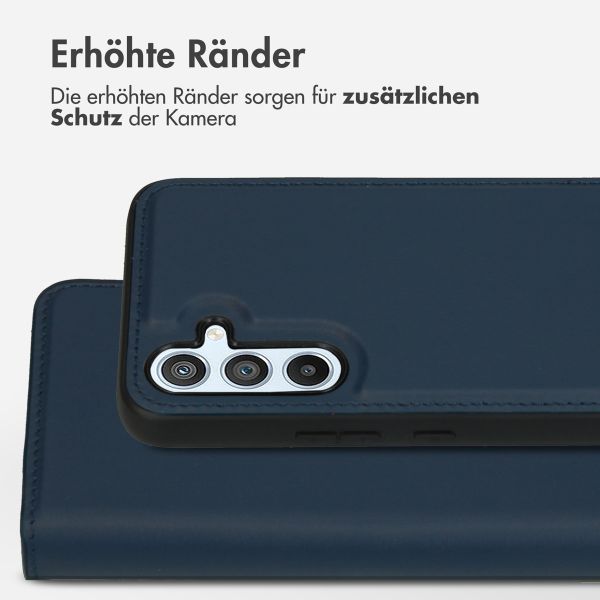 Accezz Premium Leather 2 in 1 Klapphülle für das Samsung Galaxy A54 (4G) - Dunkelblau