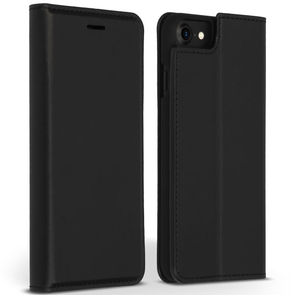 Accezz Premium Leather Slim Klapphülle für das iPhone SE (2022 / 2020) / 8 / 7 / 6(s) - Schwarz