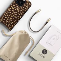 Selencia Nova Echtleder Backcover mit Kartenhalter Apple iPhone 16 Pro - Fawn Chic
