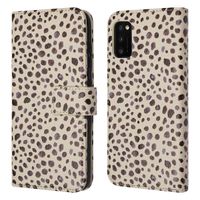 imoshion Design Klapphülle Samsung Galaxy A41 - Black And White Dots